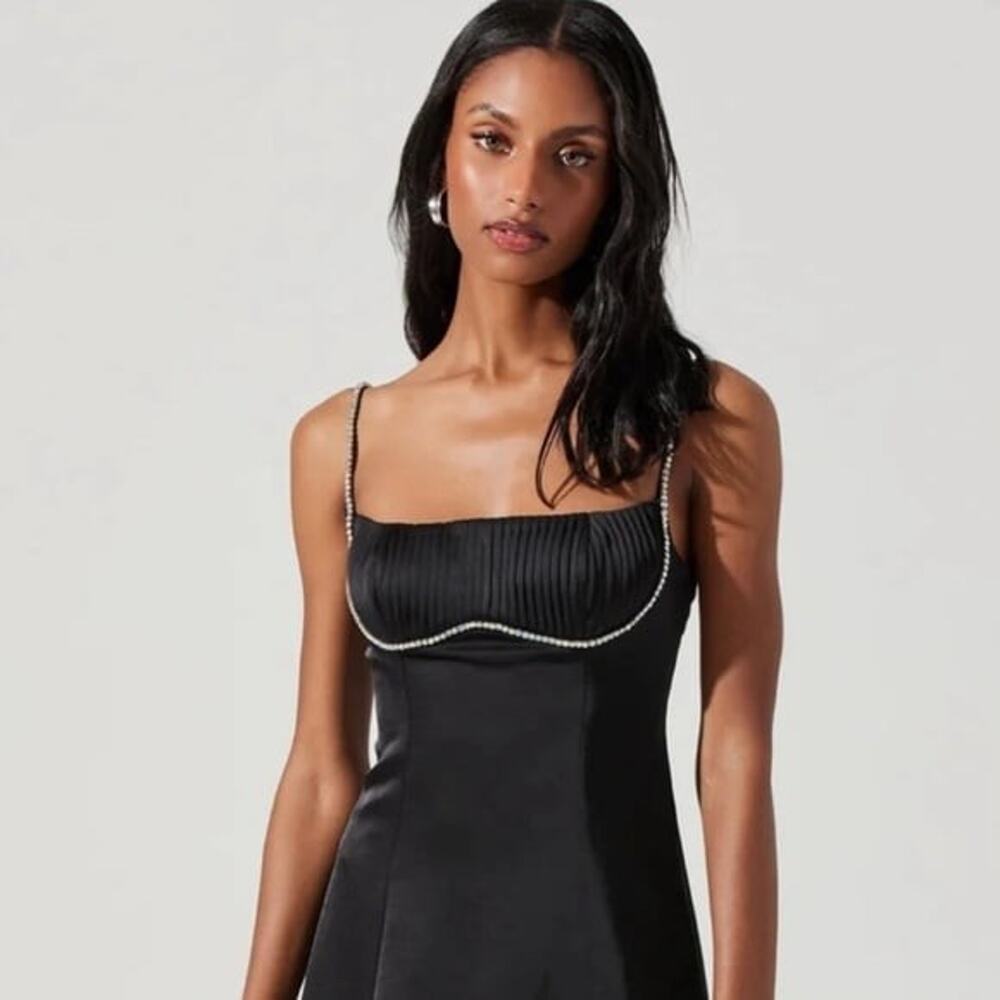 ASTR the label Aviana Mina Satin Rhinestone Trim Mini Dress - S